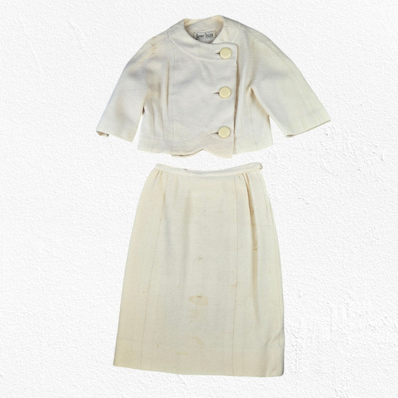 50s Vintage Bonwitt Teller Cream Wool Jackie O Cropped Blazer Skirt Suit Size 4 - Picture 1 of 16